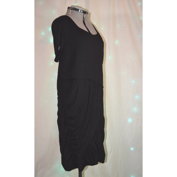 Torrid  Black Dress  size 4 - Picture 2 of 5